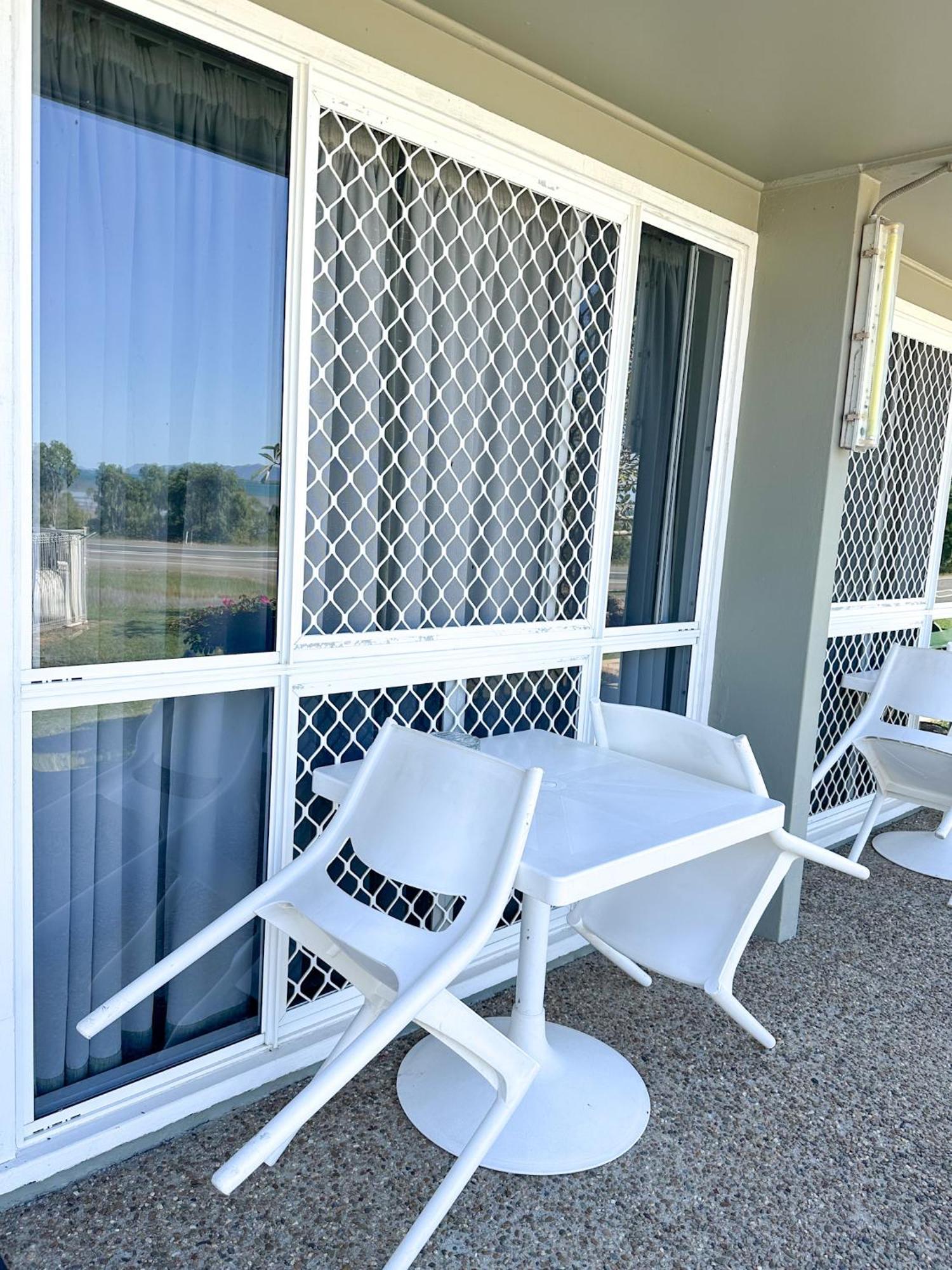 Ocean View Motel Bowen Exterior foto