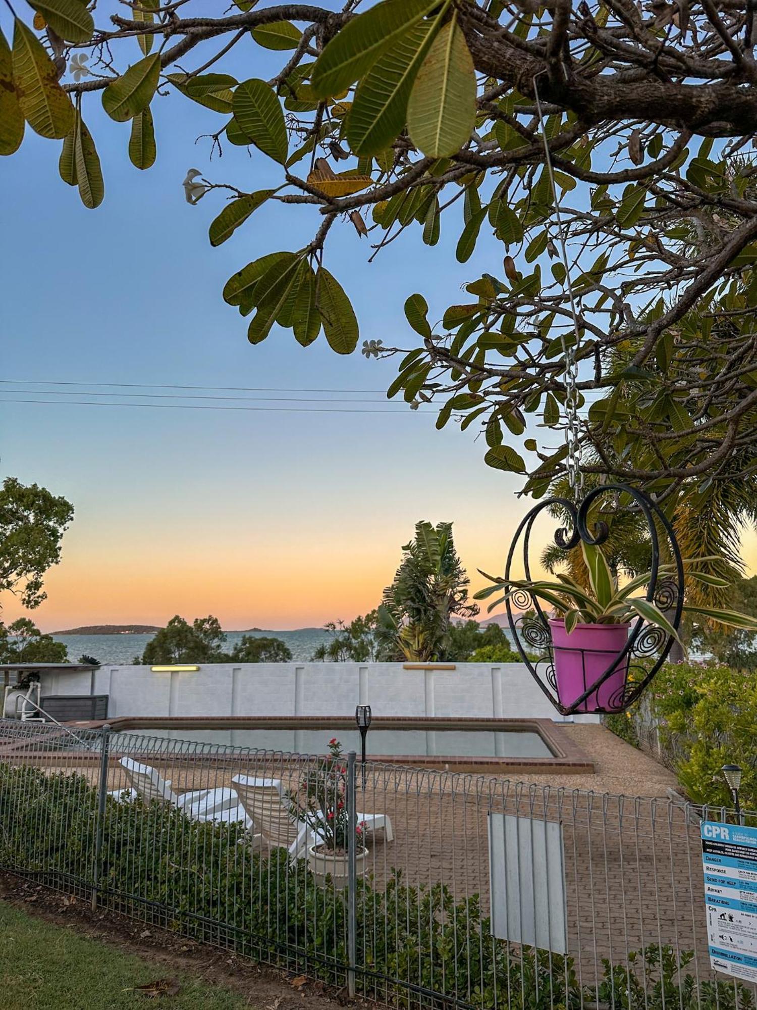 Ocean View Motel Bowen Exterior foto