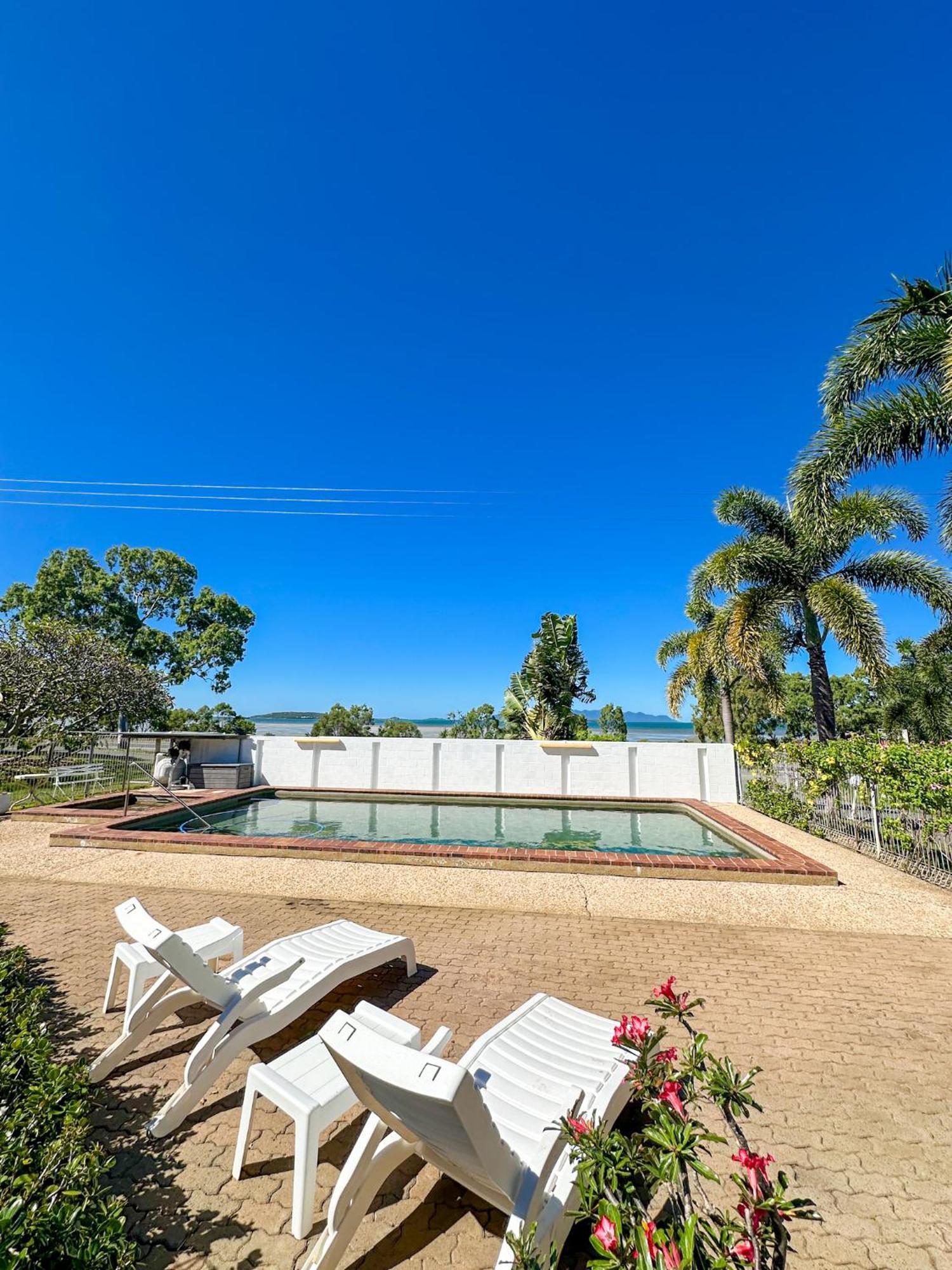Ocean View Motel Bowen Exterior foto