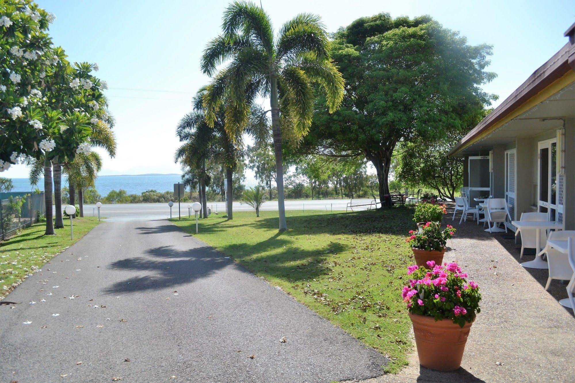 Ocean View Motel Bowen Exterior foto